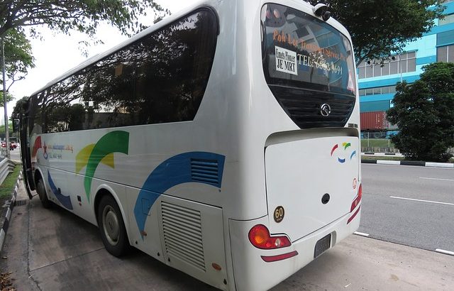 Auto bus