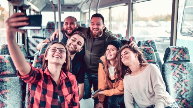Location de bus : Comment planifier un voyage en groupe sans stress